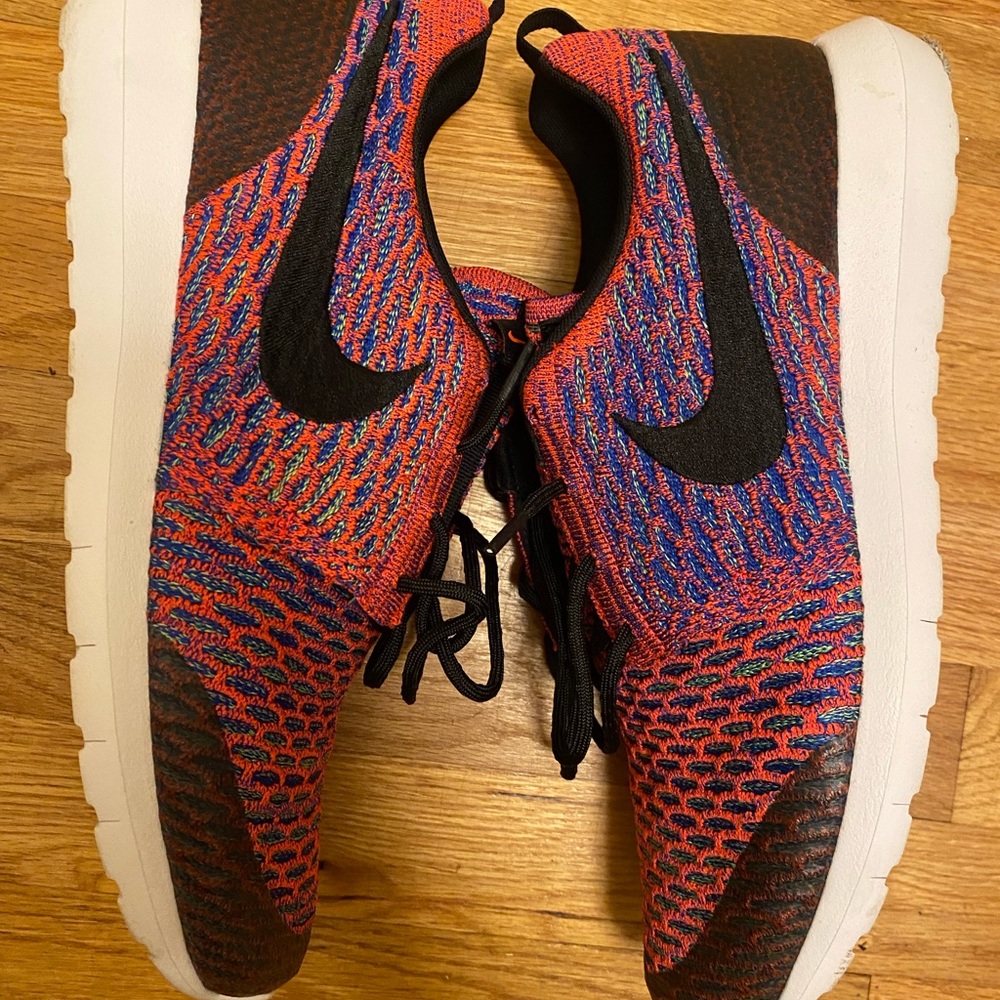 Nike roshe run flyknit men size 12